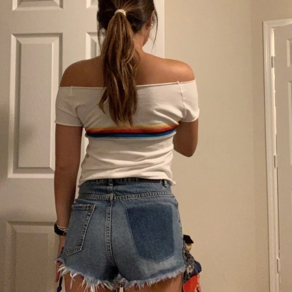 Top - Picture 2 of 4